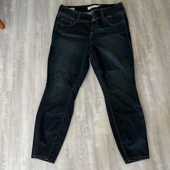 Torrid Women's Blue Jeans Jeggings - Picture 2 of 7